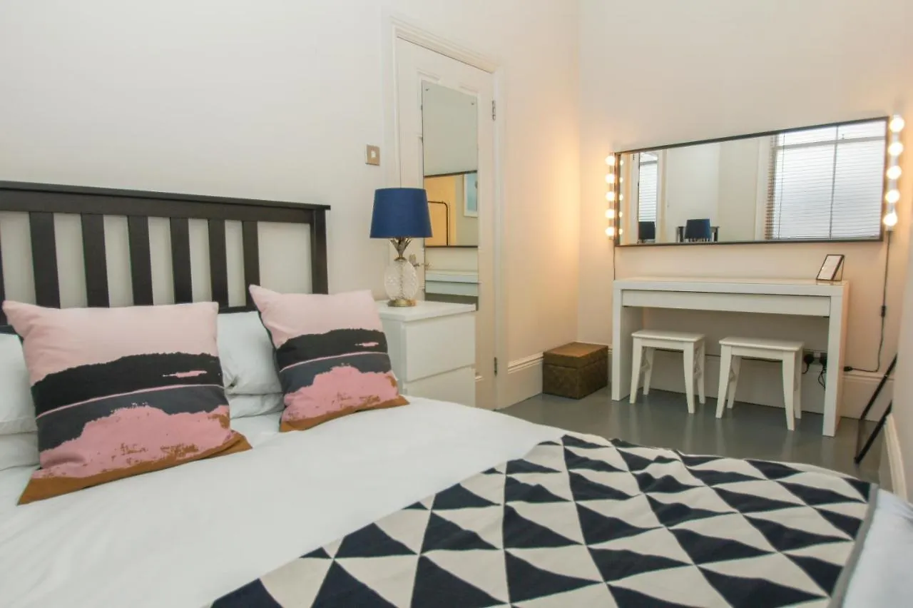 Brighton Lanes Townhouse Villa United Kingdom