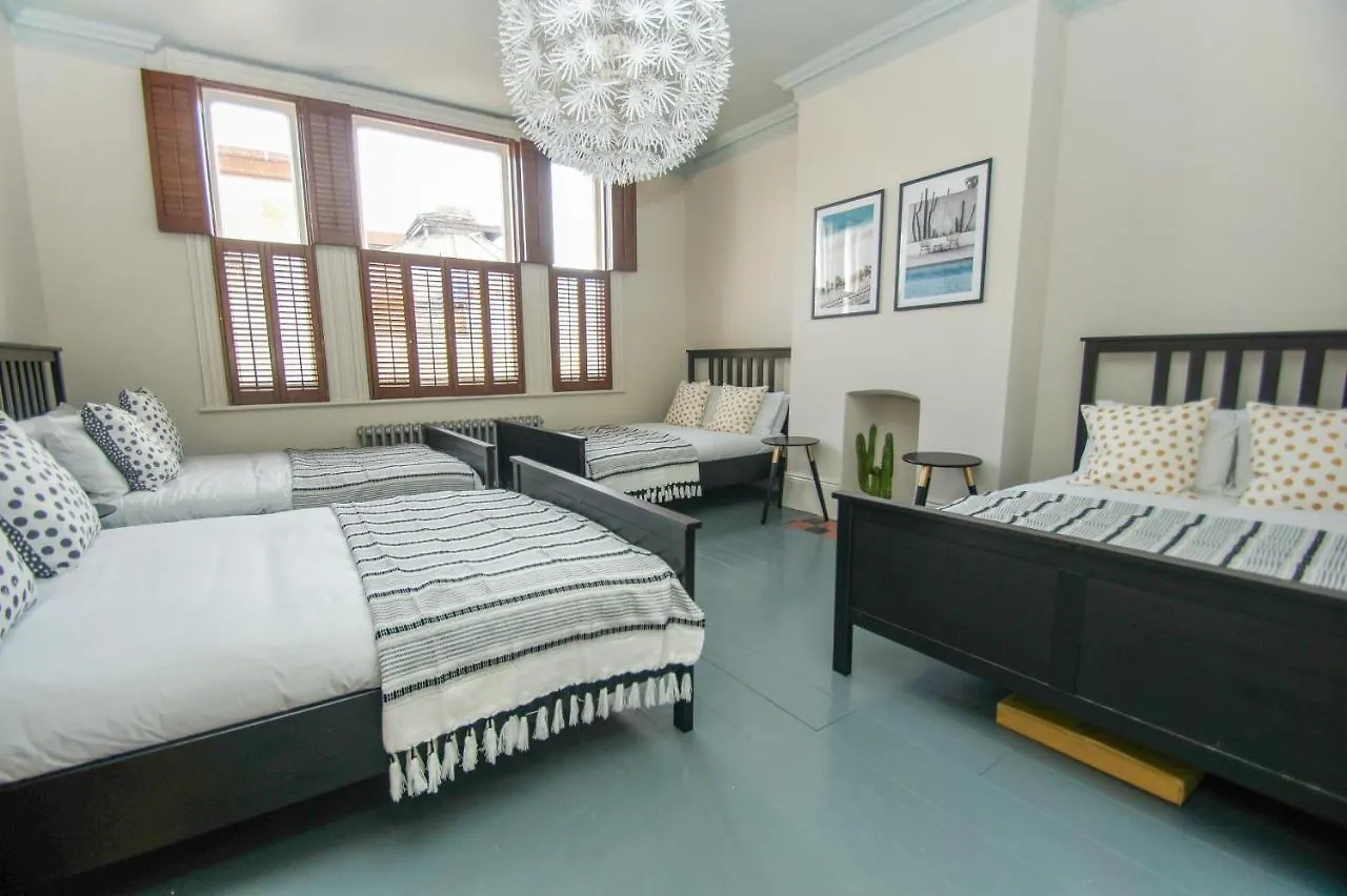 Brighton Lanes Townhouse Villa 0*,  United Kingdom
